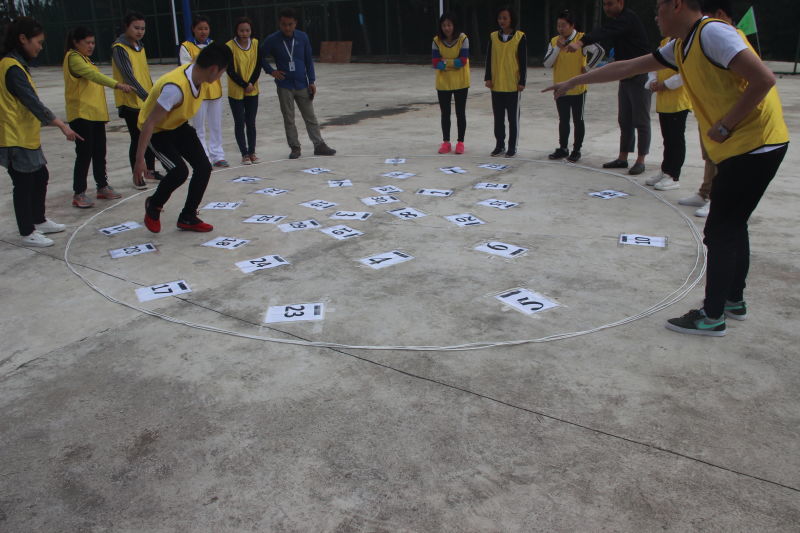 重庆恩云地产2017户外拓展训练